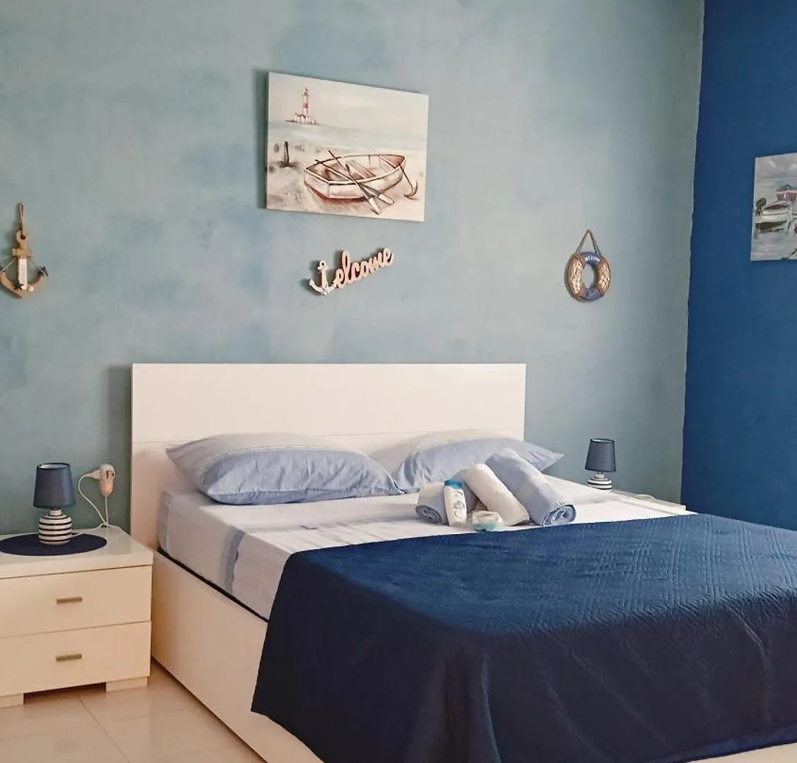 La Terrazza Sul Mare Camera Fronte Mare&Vicino Aereoporto Sicilian Vintage Style Seaside Room Чинизи Италия