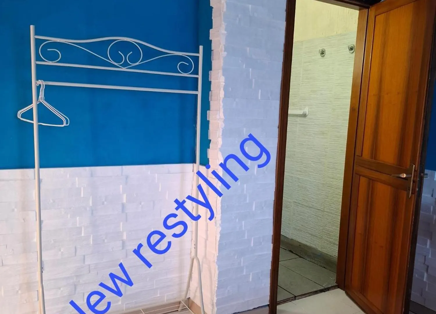 Guest house La Terrazza Sul Mare Camera Fronte Mare&Vicino Aereoporto Sicilian Vintage Style Seaside Room Cinisi