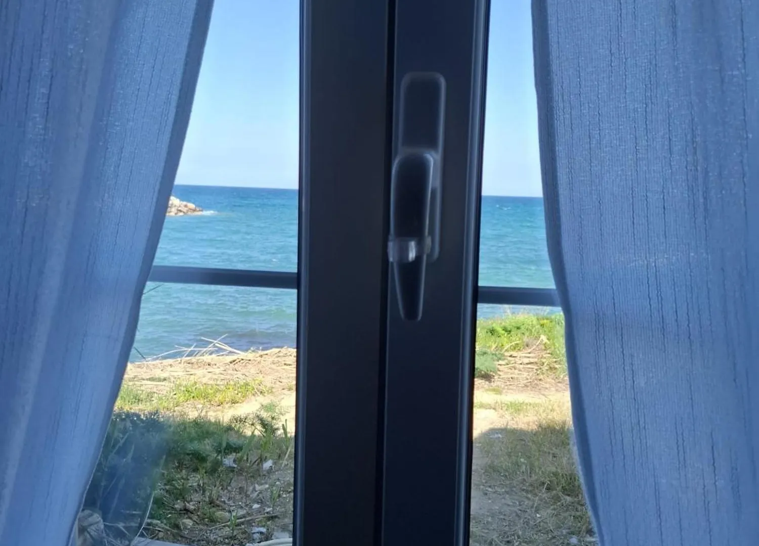 La Terrazza Sul Mare Camera Fronte Mare&Vicino Aereoporto Sicilian Vintage Style Seaside Room Cinisi Affittacamere